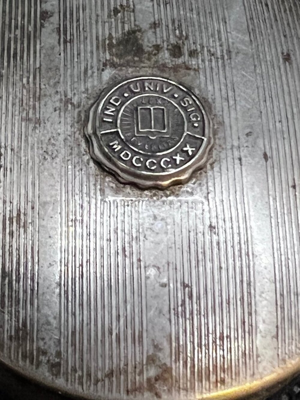 Indiana University Make up Compact 1820 Sterling Emblem Silver Plate - Picture 4 of 5